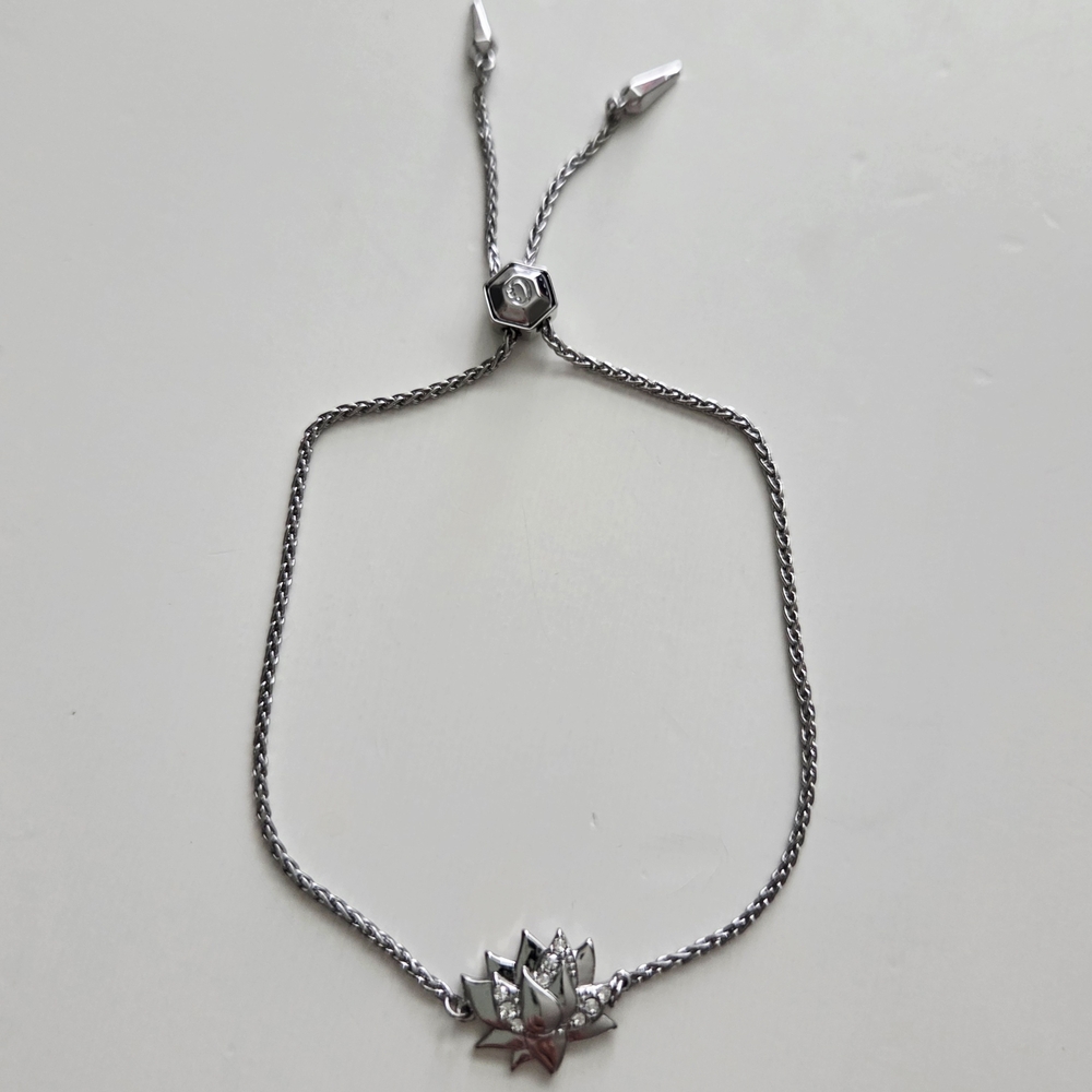 Disney Princess Tiana Silver Water Lilly Slider Bracelet - Picture 2 of 4